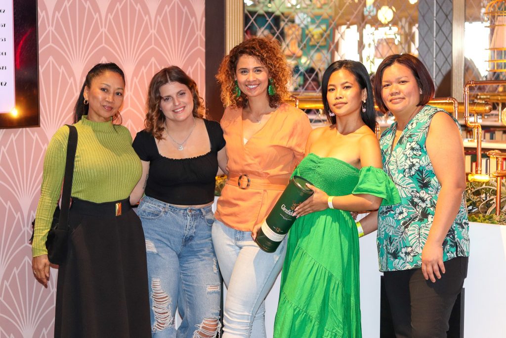 LifeGrain Female Managers